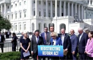 El representante Zoe Lofgren y el senador Alex Padilla proponen un proyecto de ley para prohibir el redescubrimiento en la mitad del ciclo – The Mercury News