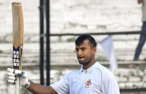 Mayank Agarwal anota Century para Yorkshire en la final del campeonato del condado 2025