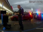 El juez rechaza la acusación contra el ex oficial de policía de Anitiocio que despidió a un sospechoso de un ladrón de automóviles con el lanzador menos letal