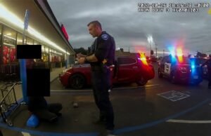 El juez rechaza la acusación contra el ex oficial de policía de Anitiocio que despidió a un sospechoso de un ladrón de automóviles con el lanzador menos letal