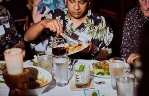 El club de cena de la región de la bahía recrea comidas viejas con recetas antiguas