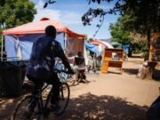 Los altos costos del cielo de California proporcionan su etiqueta de pobreza más alta