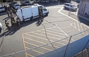 El gobernador Newsom firma la “ley escolar segura” que toma medidas sin precedentes contra el hielo en las escuelas – Mercury News