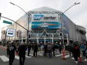 El nuevo banner de San Jose Sharks en SAP Center ofrece un error