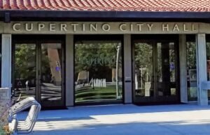 Cupertino aprueba la prohibición de estacionamiento para vehículos recreativos