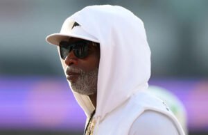 Deion Sanders elige el mariscal de campo inicial de Colorado a la semana 4, pero no revelará su elección