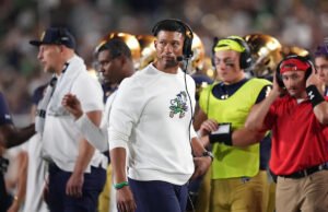 Marcus Freeman dice que pasará más tiempo con la defensa de Notre Dame ‘si esto es lo necesario’ después de 0-2 inicio