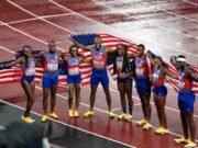 2025 Campeonato Mundial de Atletismo: los hombres y mujeres estadounidenses toman oro en un relevo de 4x100m