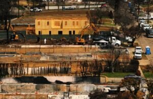 Los incendios forestales en el sur de California destruyeron 11,000 casas. Menos del 10% tienen permisos de reconstrucción: las noticias de Mercury