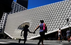 Exposiciones de arte que se destacan durante los 10 años de Broad en Los Ángeles