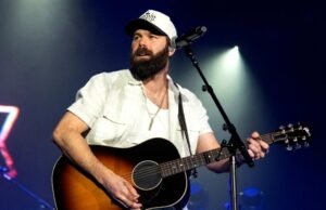 Jordan Davis En el país, no puede creer que no haya escrito