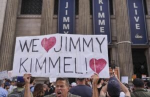 Comentario: Por favor, Jimmy, no retroceda. Burlarse de Trump es tu deber patriótico