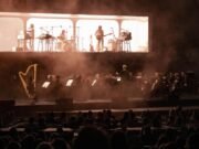 Revue: Aire brisas en el Hollywood Bowl con vibraciones frías y orquestales en honor de “luna safari”
