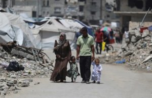 El primer diplomático del Papa explota la ofensiva de Gaza de Israel como “en progreso”, los ataques Hamas