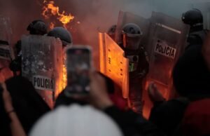 Más de 100 heridos después del monumento de marzo en México