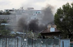 Los activistas de Al-Shabab se visten como soldados para asaltar la prisión somalí