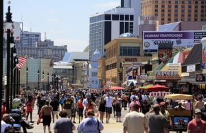 Es conocido como el patio americano, pero ahora es el epicentro de un desierto de alimentos mientras los residentes tienen hambre