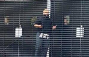 “ La sangre de los judíos británicos está en sus manos ‘: campaña contra el jefe del antisemitismo culpa a los’ políticos de la firma de la virtud ” a “ verter combustible ” del extremismo