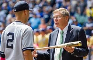 El legendario explorador de béisbol de Dick Groch, que empujó a los Yankees a firmar a Derek lanzando, murió a los 84 años