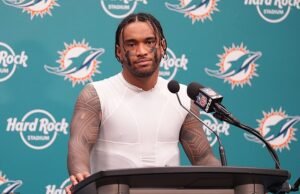 Los Miami Dolphins están en crisis mientras el mariscal de campo Tua Tagovailoa critica a sus compañeros en una furiosa conferencia de prensa