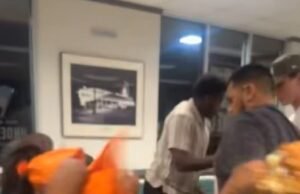 Siete arrestados después de una pelea en el restaurante Whataburger por una confusión en el pedido de comida