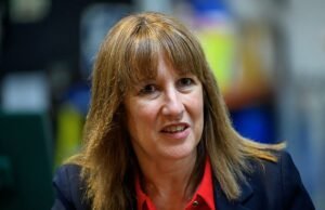 Los nuevos impuestos a los ricos serán “parte de la historia” en el Presupuesto, dice Reeves, culpando al Brexit, a Farage y a los conservadores… a cualquiera menos a ella misma