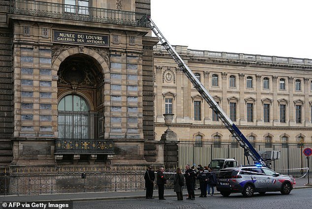 103114633-15206513-The_world_famous_Louvre_museum_in_Paris_has_closed_after_a_gang_-a-52_17608827768.jpeg