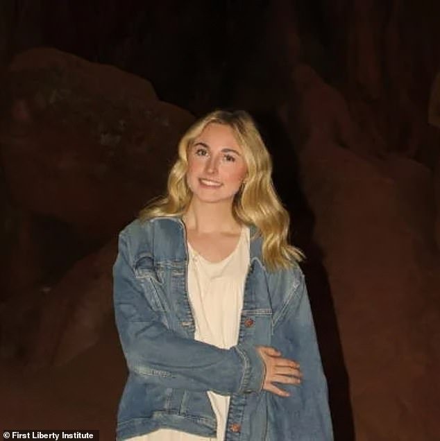 103326553-15228683-Sophia_Shumaker_a_senior_at_Rampart_High_School_was_barred_from_-a-1_176150502836.jpeg