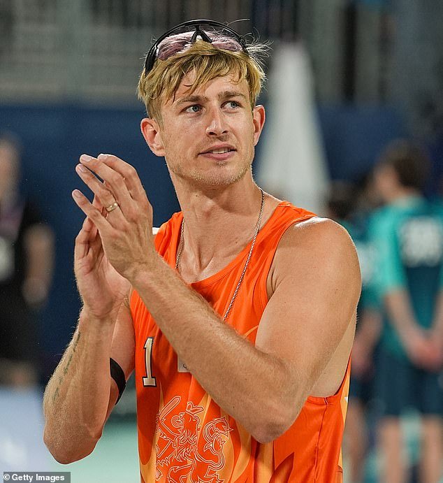 103360617-15232695-Volleyball_player_Steven_van_de_Velde_has_been_banned_from_comin-m-37_17616061491.jpeg