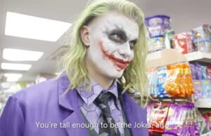 ¿Por qué tan serio, Erling? Haaland deja atónitos a los residentes de Manchester mientras la estrella del City se esconde en un viaje de compras nocturno vestida como JOKER en una divertida broma de Halloween.
