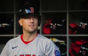 Según se informa, Alex Bregman tiene la intención de cancelar el contrato de $120 millones de los Medias Rojas después de un año de recuperación.