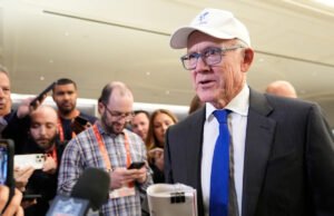Woody Johnson critica el juego de QB de los Jets y defiende a Aaron Glenn: “Es difícil cuando tienes un QB con la calificación que tenemos nosotros”