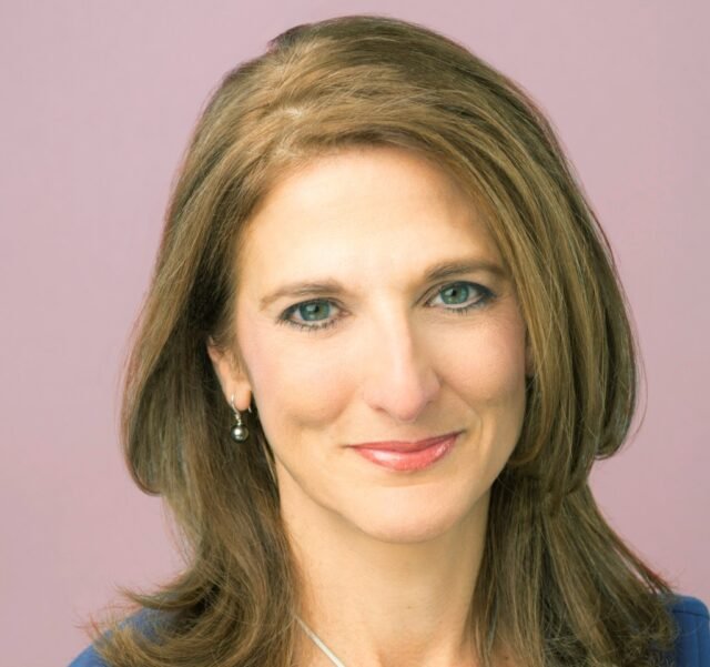 1761573760_Jill_Schlesinger.jpg