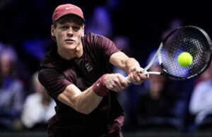 Jannik Sinner supera a Ben Shelton y se reserva un lugar en la semifinal de París