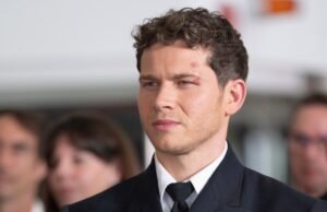 Oliver Stark se burla del viaje de Buck en la temporada 9 9-1-1