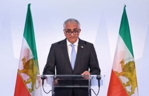 El príncipe heredero Reza Pahlavi lanza el sistema “ Raponds Irán ‘en Mehegan, uniéndose a la oposición