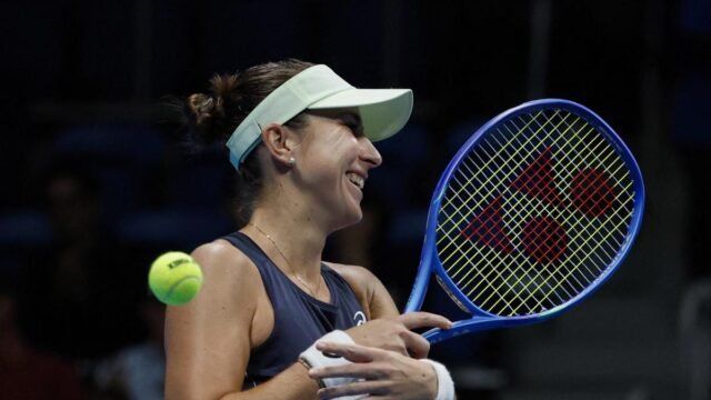 2025-10-26T044716Z_991951421_UP1ELAQ0DAR2X_RTRMADP_3_TENNIS-TOKYO.JPG