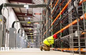 Los centros de datos escoceses que impulsan la IA ya utilizan suficiente agua para llenar 27 millones de botellas al año