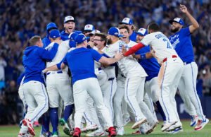 Azulejos 4, Marineros 3: Toronto regresa al Clásico de Otoño