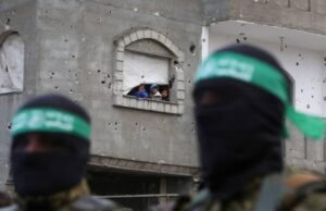 Hamas está comenzando a reunir restos de rehenes, confirma la decisión de desarmar gradualmente