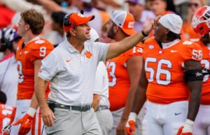 Dabo Swinney: la partida 1-3 de Clemson se debe en gran parte a un “fracaso de entrenamiento”