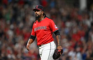 Los guardias Luis Ortiz y Emmanuel Clase supuestamente excluidos de la Liga Invernal Dominicana en medio de una investigación sobre apuestas en la MLB