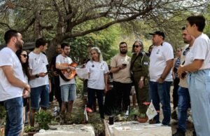 Kibbutz Nir Oz conmemora a los 65 asesinados y 83 tomados como rehenes el 7 de octubre