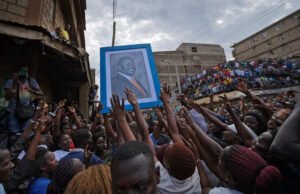 Llueven homenajes al ex primer ministro de Kenia, Raila Odinga, muerto a los 80 años