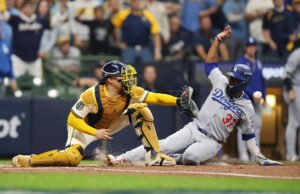 Brian Anderson de TNT, los corredores de bases de los Dodgers y los anotadores oficiales quedaron perplejos por la notable doble matanza de los Cerveceros.