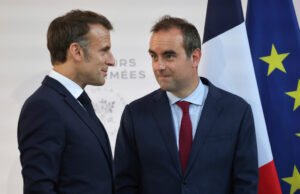 El aislamiento político de Macron se profundiza a medida que los aliados lo abandonan, algunos piden su renuncia