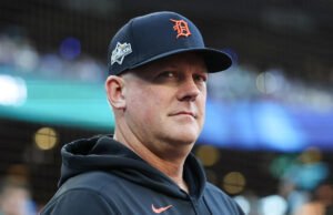 Los Tigres y el manager AJ Hinch acuerdan una extensión de contrato a pesar del colapso de la segunda mitad