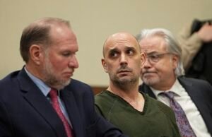 Un presunto conductor ebrio acusado de matar a una estrella de la NHL pide que se anule su confesión después de decirle a la policía: “Los golpeé… mi vida se acabó”.