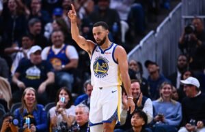 Steph Curry toma el relevo ante los Nuggets