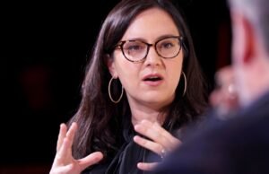 El memorando de Bari Weiss genera confusión en CBS News